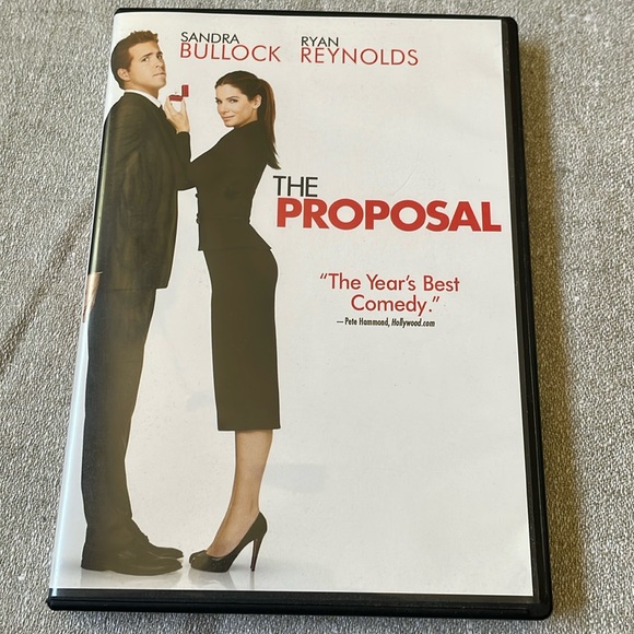 The Proposal DVD Sandra Bullock Rayan Reynolds best romantic comedy - Picture 1 of 4